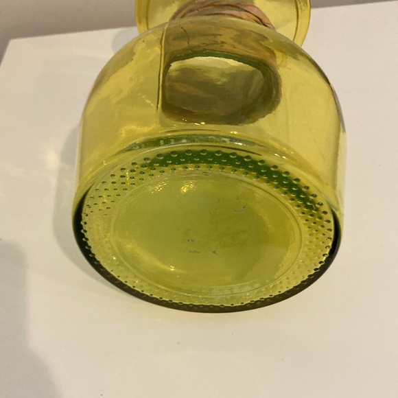 Green Vase - Picture 5 of 5